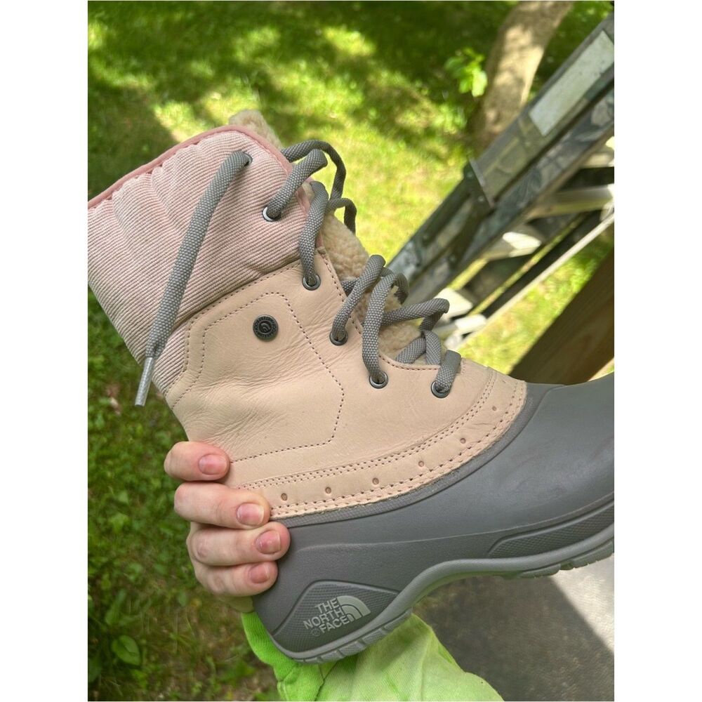 Authentic The North Face Women's Waterproof Winter Boots - Size US 7
